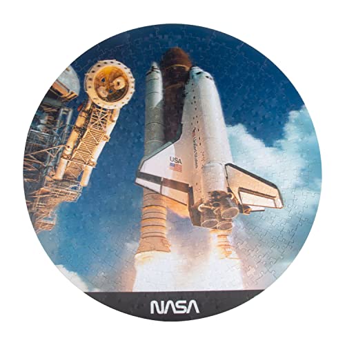 NASA Lenticular Puzzle. 500 Piece NASA Inspired Space Shuttle 3D Lenticular Jigsaw Puzzle. Circular Shaped with Moving 3D Effect. NASA Inspired Merchandise from Fizz Creations.