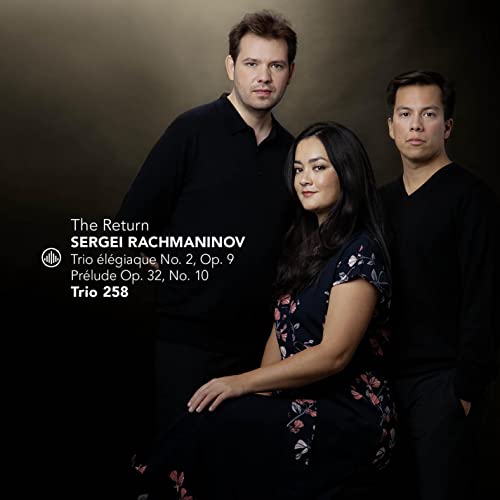 CD cover featuring three musicians, text “The Return” and “Rachmaninov”.