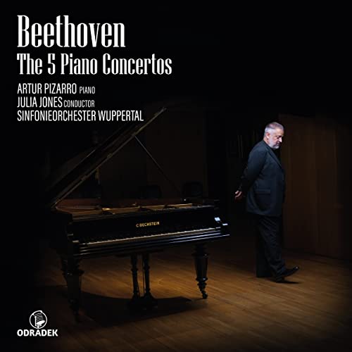 CD cover featuring pianist Artur Pizarro and a grand piano.