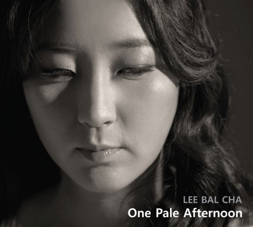 Black and white portrait of a woman, album cover for Lee Bal Cha.