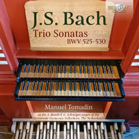 CD cover for J.S. Bach's Trio Sonatas performed by Manuel Tomadin.