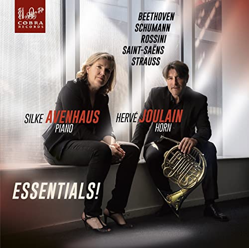 Silke Avenhaus and Hervé Joulain, musicians with piano and horn.