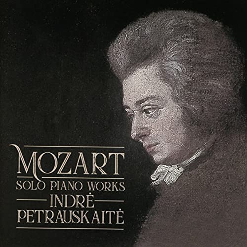 CD cover featuring a portrait of Mozart and text details.