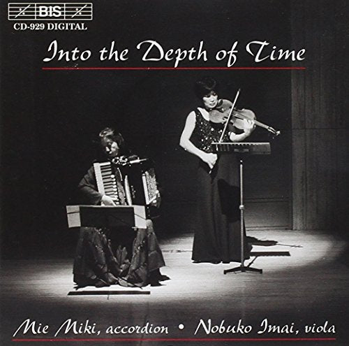 Black and white CD cover featuring musicians with accordion and viola.