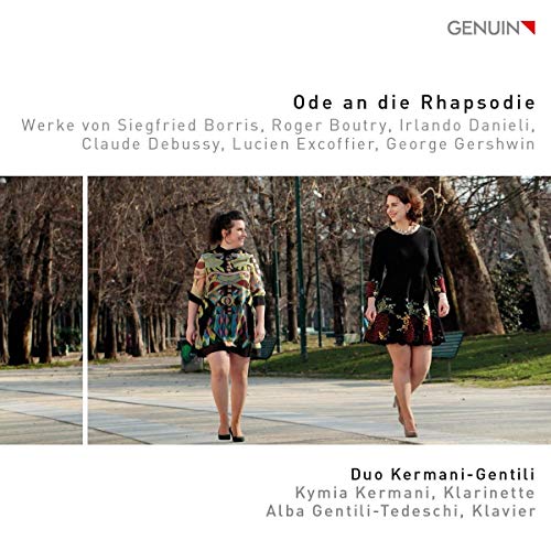 "Duo Kermani-Gentili CD cover featuring two women walking outdoors, white background, and text."