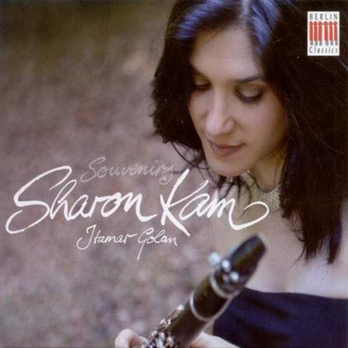 The image is a CD cover featuring a woman holding a clarinet. Alt text: Woman holding clarinet with white text overlay and "Berlin Classics" logo.