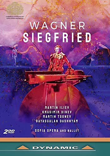 DVD cover for Wagner’s “Siegfried” opera, featuring a costumed performer.