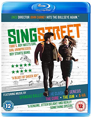 Sing Street" Blu-ray cover: boy and girl running, musical notes, 1980s style.