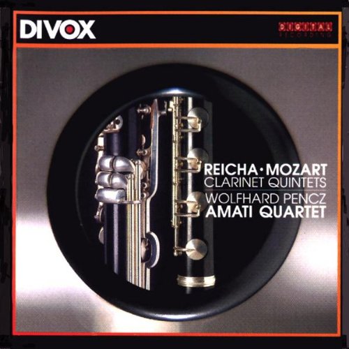 CD cover with a black clarinet on a gray background.