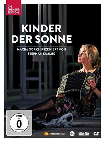 "DVD cover with a woman holding an accordion, sitting on stage."
