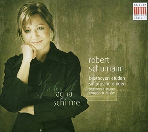 CD cover featuring a portrait of pianist Ragna Schirmer and text for Schumann.