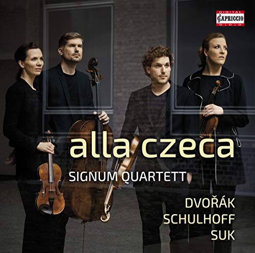 Four string quartet musicians in dark clothing, album cover for "Alla Czeca.