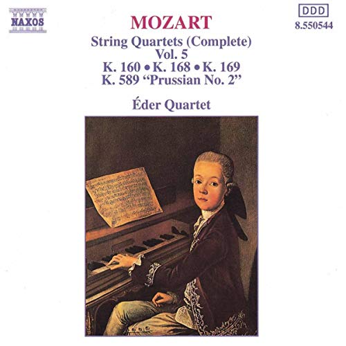 CD cover: Mozart portrait, musical score, and Naxos label branding.
