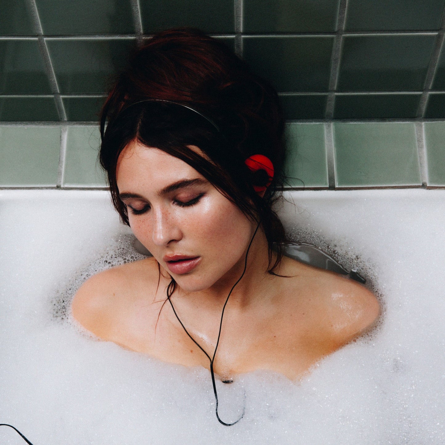 Mimi Webb - Confessions (Blue LP) [VINYL]