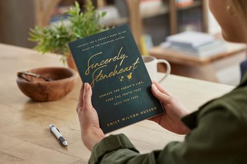 Sincerely, Stoneheart : Unmask the Enemy’s Lies, Find the Truth That Sets You Free (Insights for a Woman's Heart in the Spirit of the C.S. Lewis Classic, The Screwtape Letters)