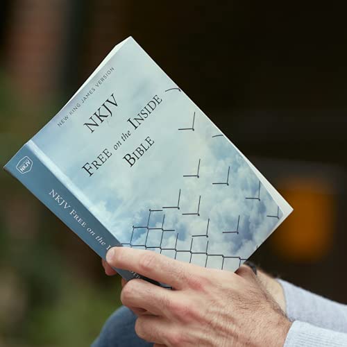 NKJV, Free on the Inside Bible, Paperback : Holy Bible, New King James Version