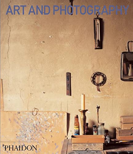 Art and Photography: covers every major school, style and name and includes work by Jeff Wall, Andreas Gursky and Gillian Wearing... (Themes & Movements)