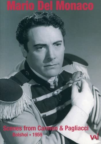Black and white portrait of Mario Del Monaco in opera costume.