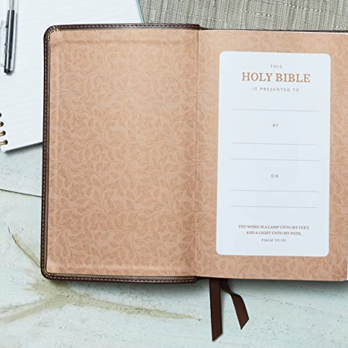KJV, Reference Bible, Personal Size Giant Print, Genuine Leather, Black, Red Letter Edition, (Hardcover)