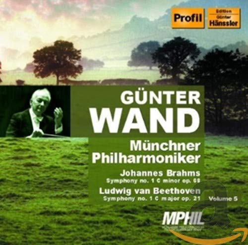 CD cover: conductor Günter Wand with a landscape background.