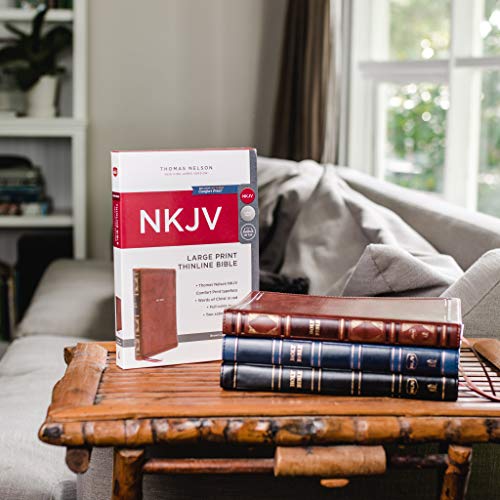 NKJV, Thinline Bible, Large Print, Leathersoft, Black, Red Letter, Comfort Print : Holy Bible, New King James Version