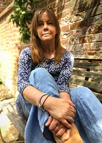 Time to Take a Chance : An emotional, life-affirming book club pick from Debbie Howells for 2024