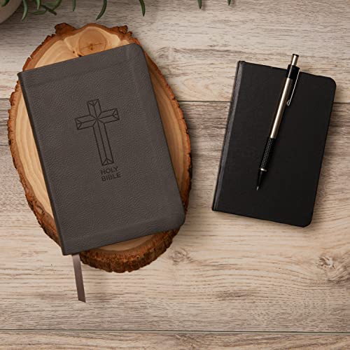 NKJV, Thinline Bible, Compact, Leathersoft, Black, Red Letter, Comfort Print : Holy Bible, New King James Version