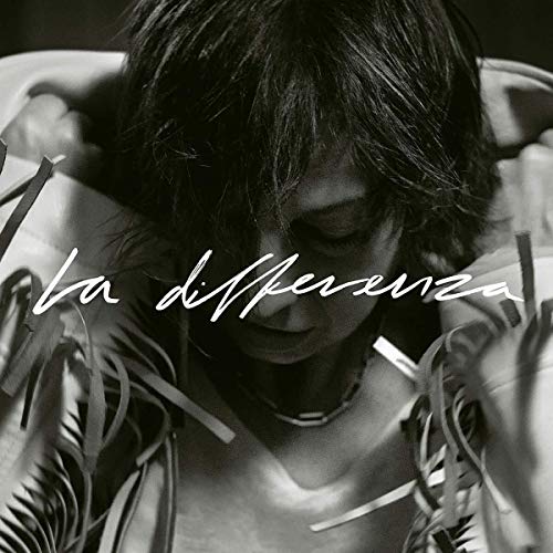 Black and white portrait of Gianna Nannini with text “la Differenza”.