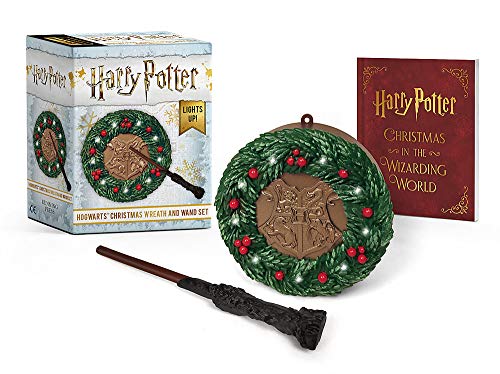 Harry Potter: Hogwarts Christmas Wreath and Wand Set: Lights Up! (Rp Minis)