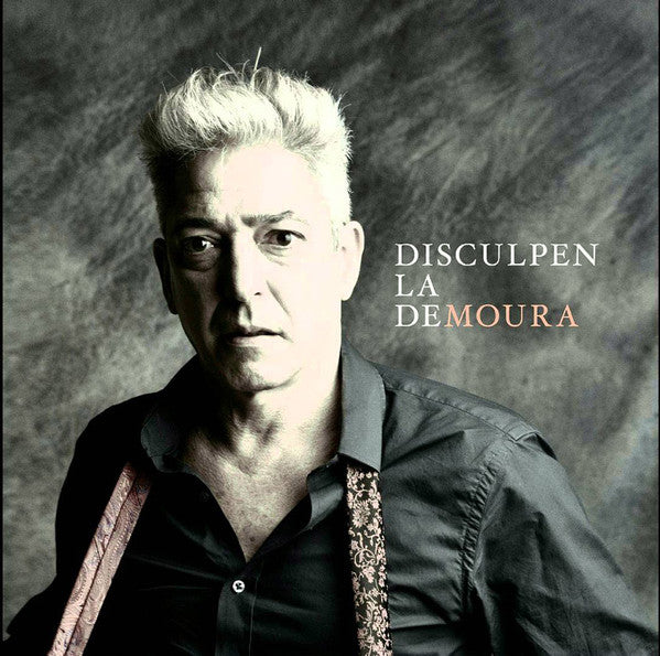 CD cover featuring a portrait of Moura Marcelo with album title.