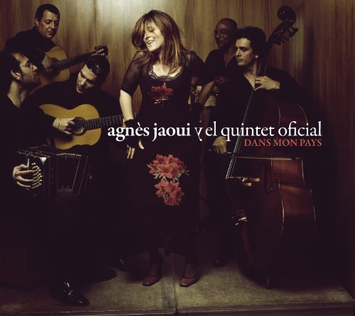 Agnès Jaoui and her quintet playing instruments, album cover for "Dans Mon Pays".
