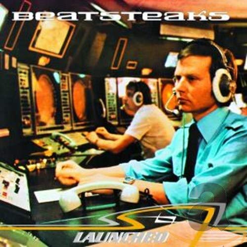 Beatsteaks “Launched” CD cover: man with headphones in a control room.