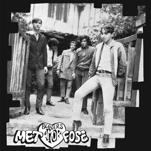 Black and white photo of four people, album cover for "Metamorfose" by The Beggers.