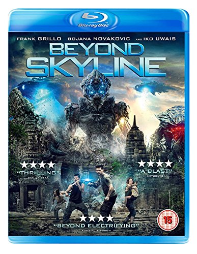 Blu-ray cover for Beyond Skyline featuring a giant alien, spaceships, and human characters.