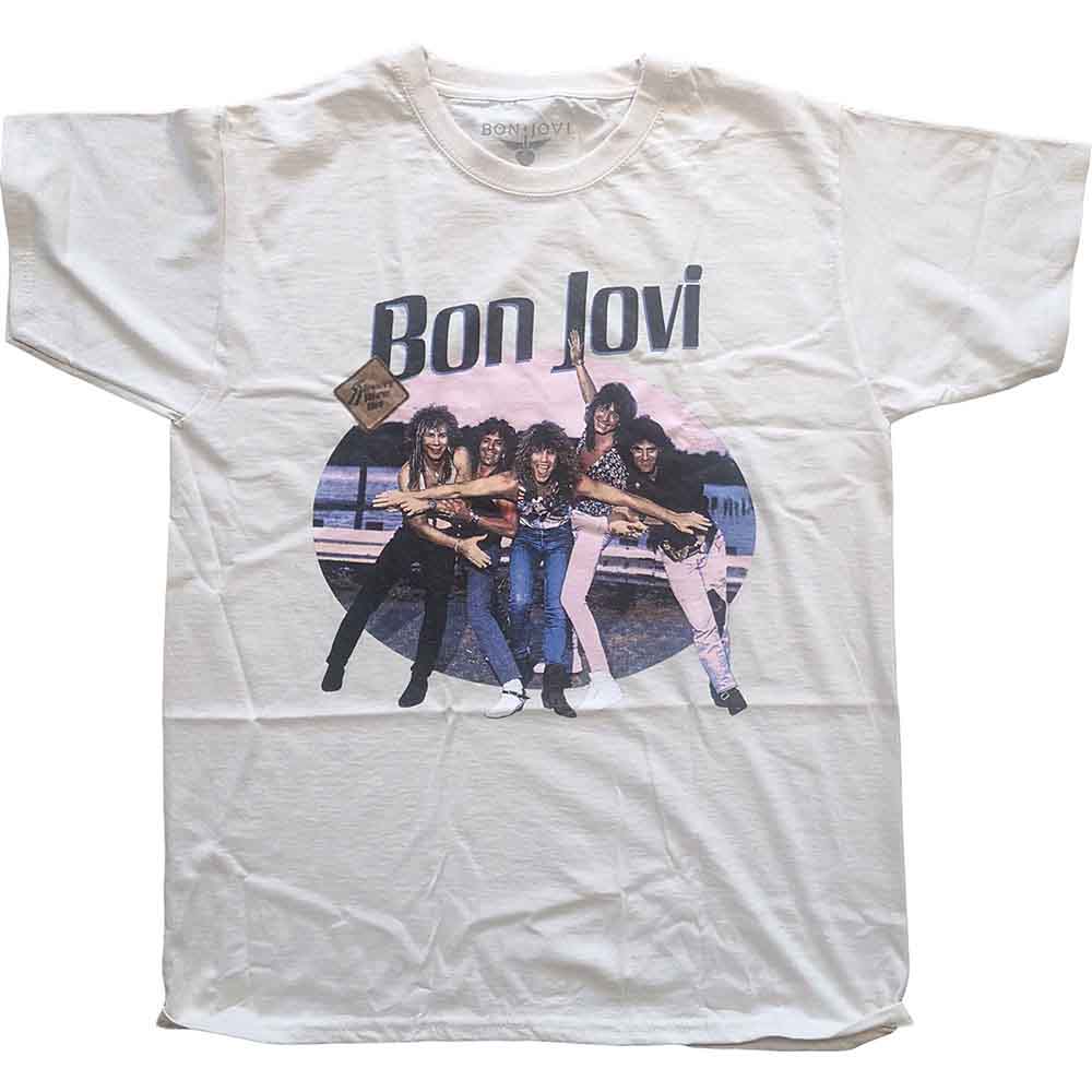 White t-shirt with a vintage-style graphic of the band Bon Jovi.