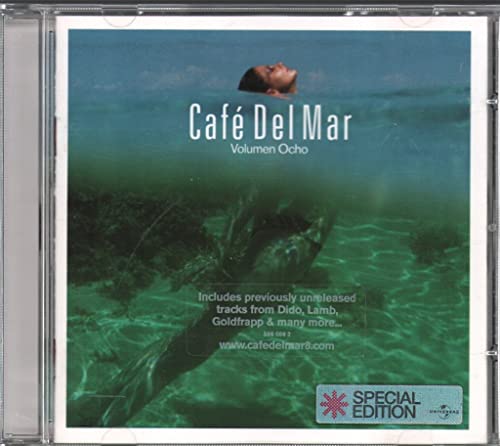 CD case for “Cafe Del Mar: Volumen Ocho” with underwater imagery.
