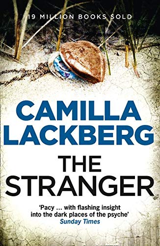Book cover: “The Stranger” by Camilla Läckberg, featuring a cracked egg.