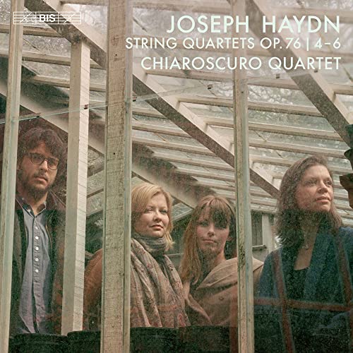CD cover featuring the Chiaroscuro Quartet and text “Joseph Haydn.”