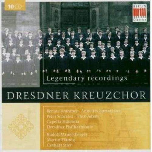 "CD cover featuring a large choir in formal attire, with text and logos."