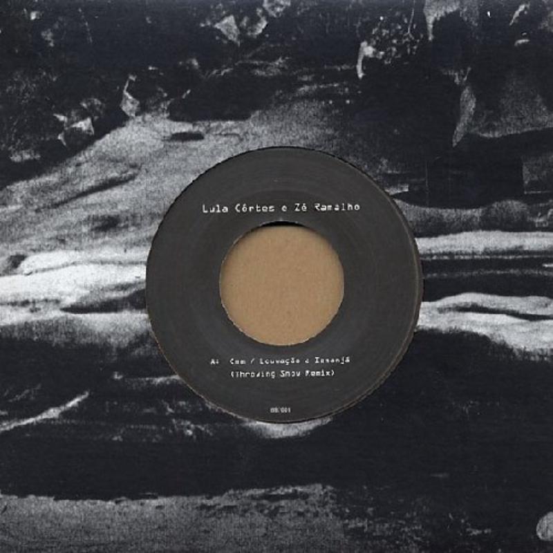 Black vinyl record label with white text: “Lula Côrtes e Zé Ramalho.”