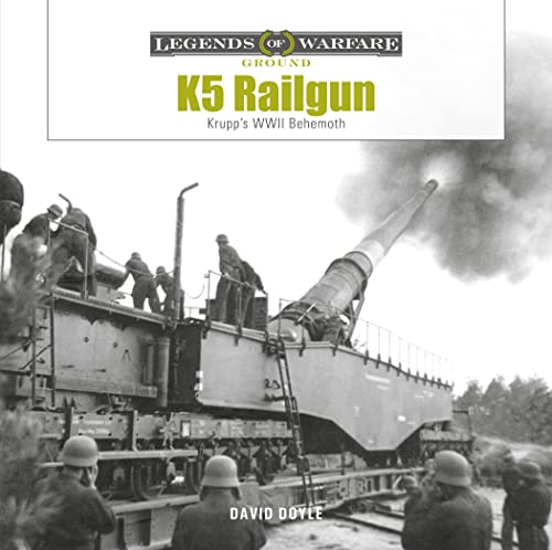 Black and white photo of a large WWII-era railgun with soldiers.