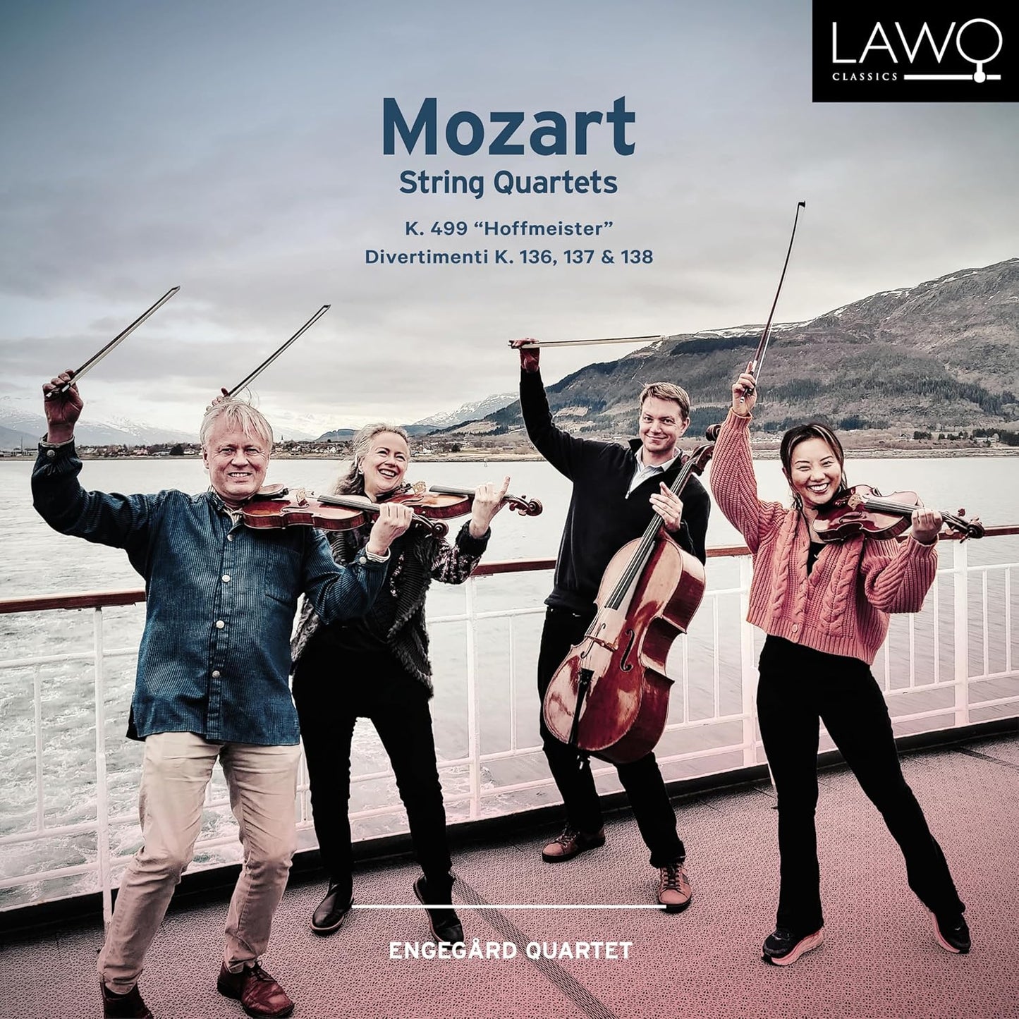 CD cover: Engegård Quartet with instruments, mountains in background.