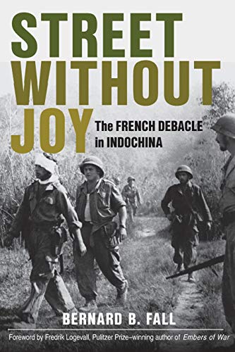 Book cover: French soldiers walk a path through dense Indochinese jungle.