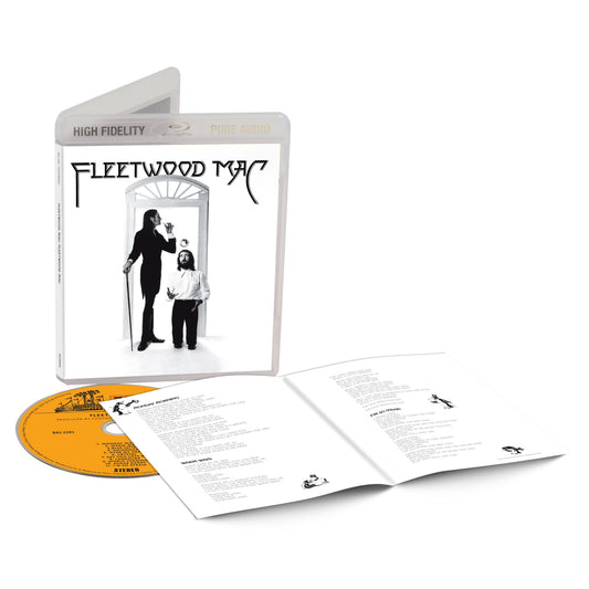 Fleetwood Mac Blu-ray case with album artwork and included booklet/CD.