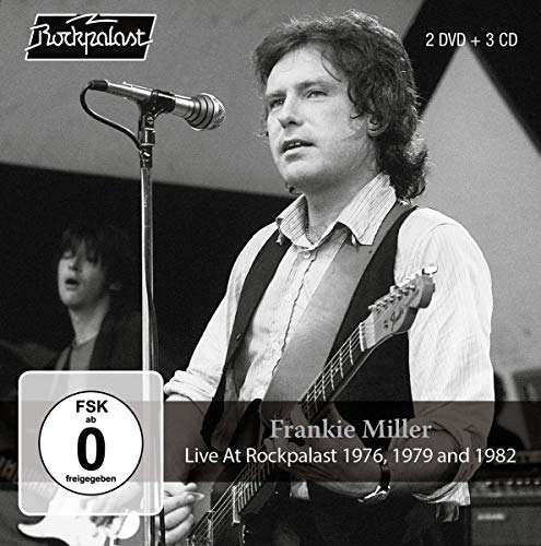 Black and white photo of Frankie Miller singing and playing guitar at Rockpalast concert.