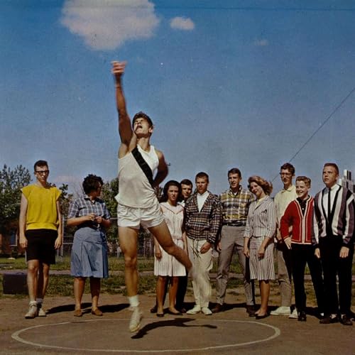 CD cover: athlete throwing discus, surrounded by a group of people.