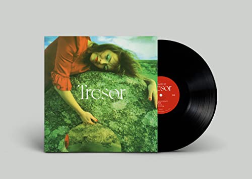 Vinyl record of Gwenno’s “Tresor” with album cover featuring a woman.