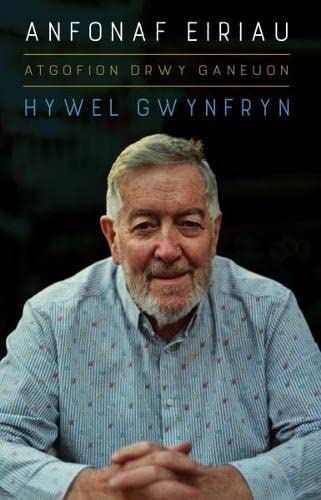 Book cover with portrait of an older man, Hywel Gwynfryn.
