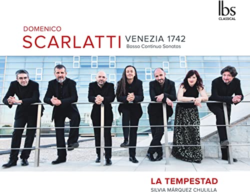 CD cover: group of musicians, modern building, "La Tempestad" text.