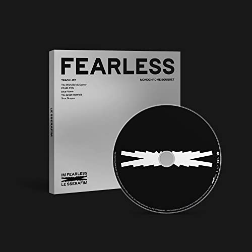 Le Sserafim “Fearless” CD, monochrome bouquet version, with tracklist visible.